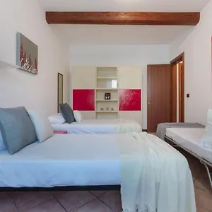 central-ferrara-apartment.emilia-romagnahotels.net/